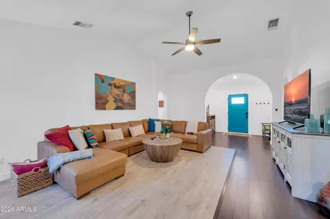 4501 E Pearce Rd, Phoenix, AZ 85044 photo 4