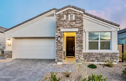 2045 E Charlotte Dr, Phoenix, AZ 85024