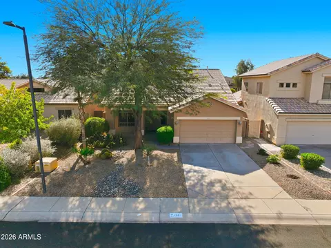 1561 E Black Diamond Dr, Gilbert, AZ 85296