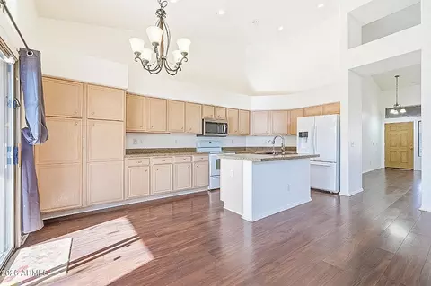 Kitchen - 1561 E Black Diamond Dr, Gilbert, AZ 85296 photo 1 of 3