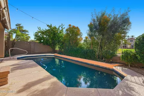 Exterior - 1561 E Black Diamond Dr, Gilbert, AZ 85296 photo 6 of 7