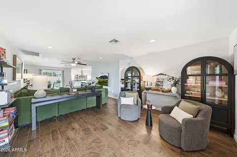 Living - 1359 E Weldon Ave, Phoenix, AZ 85014 photo 5 of 5