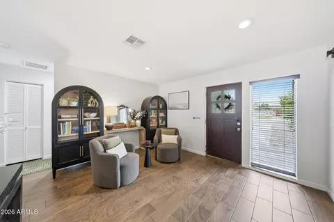 Other - 1359 E Weldon Ave, Phoenix, AZ 85014 photo 5 of 9