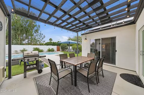 Exterior - 1359 E Weldon Ave, Phoenix, AZ 85014 photo 10 of 11