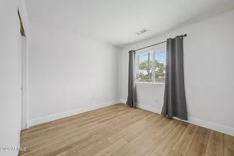 Bedroom - 374 N Ocean Dr, Gilbert, AZ 85233 photo 2 of 3