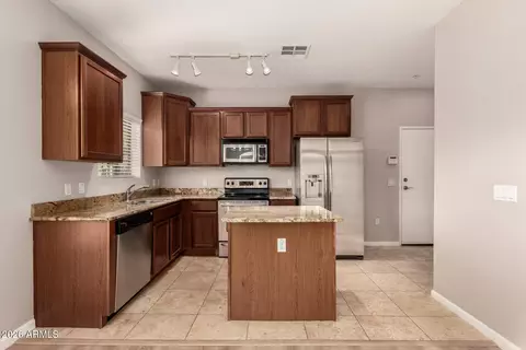 2727 N Price Rd #84, Chandler, AZ 85224