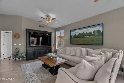 Living - 4685 E Walnut Rd, Gilbert, AZ 85298 photo 3 of 5