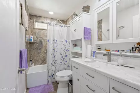Bath - 4345 E Sequoia Trl, Phoenix, AZ 85044 photo 3 of 3