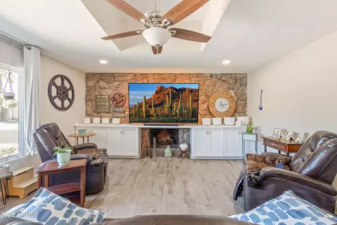 Living - 4345 E Sequoia Trl, Phoenix, AZ 85044 photo 1 of 3