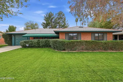 2215 W Earll Dr, Phoenix, AZ 85015