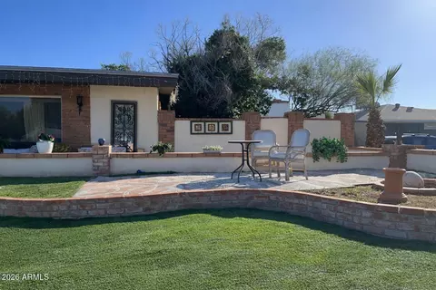 Exterior - 21 E Saint Charles Ave, Phoenix, AZ 85042 photo 4 of 7