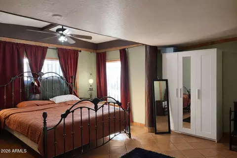 Bedroom - 21 E Saint Charles Ave, Phoenix, AZ 85042 photo 2 of 4