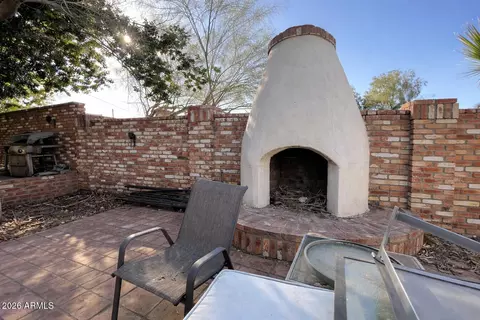 Exterior - 21 E Saint Charles Ave, Phoenix, AZ 85042 photo 7 of 7