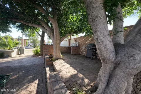 Exterior - 21 E Saint Charles Ave, Phoenix, AZ 85042 photo 6 of 7
