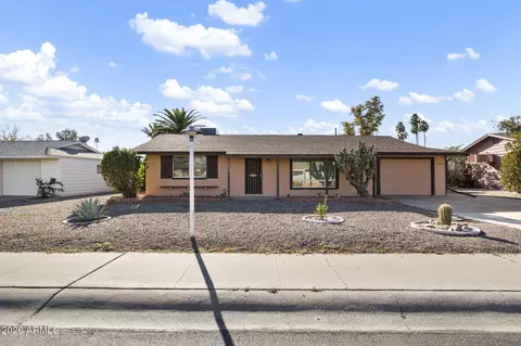 12032 N Hillcrest Dr, Sun City, AZ 85351
