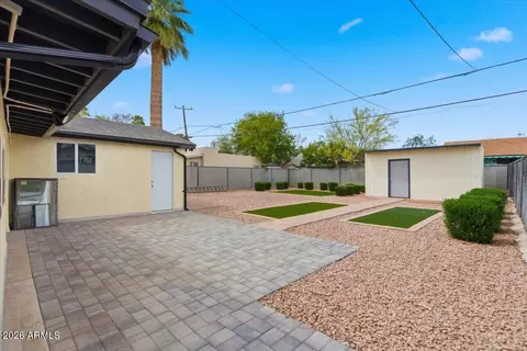 Exterior - 2312 E Harvard St, Phoenix, AZ 85006 photo 5 of 7
