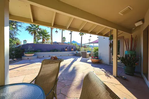 Exterior - 8401 N 16th Pl, Phoenix, AZ 85020 photo 6 of 13