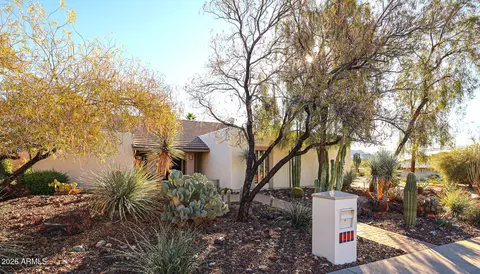 Exterior - 8401 N 16th Pl, Phoenix, AZ 85020 photo 3 of 13