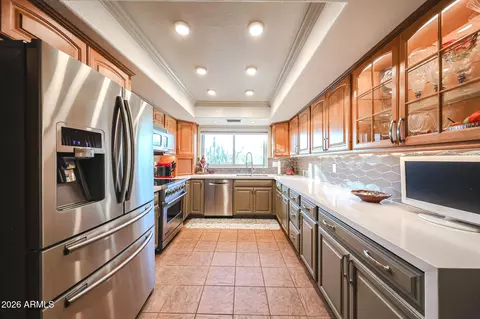 Kitchen - 8401 N 16th Pl, Phoenix, AZ 85020 photo 1 of 5