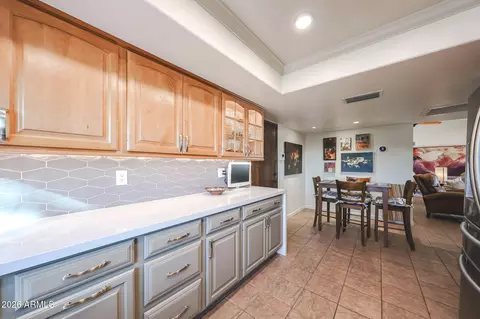 Kitchen - 8401 N 16th Pl, Phoenix, AZ 85020 photo 5 of 5