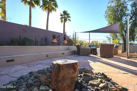 Exterior - 8401 N 16th Pl, Phoenix, AZ 85020 photo 8 of 13
