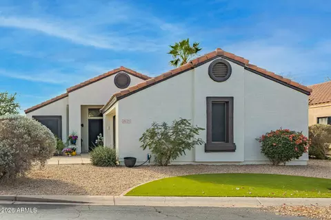 8629 W Maui Ln, Peoria, AZ 85381