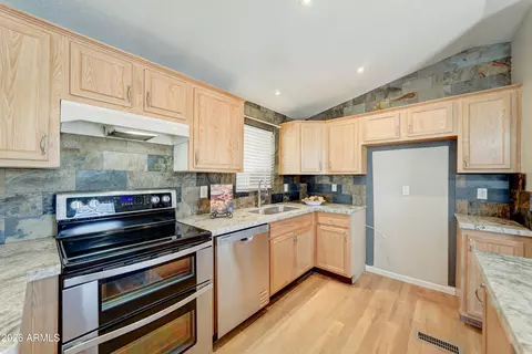 1423 E 19th Ave, Apache Junction, AZ 85119 photo 8
