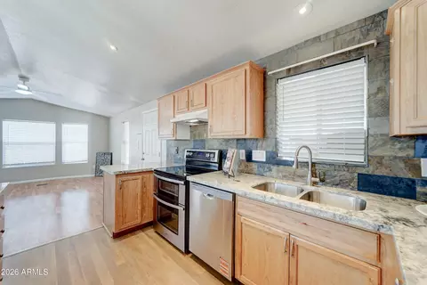 1423 E 19th Ave, Apache Junction, AZ 85119 photo 11