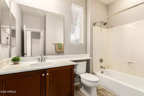 Bath - 4285 E Cullumber Ct, Gilbert, AZ 85234 photo 4 of 4