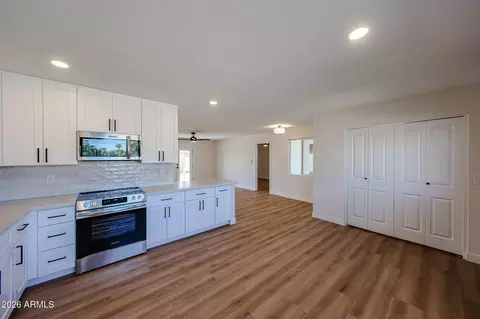 3337 W Ocotillo Rd, Phoenix, AZ 85017