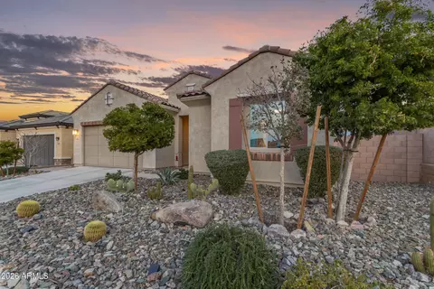 16635 W Valencia Dr, Goodyear, AZ 85338