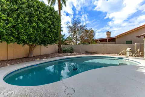 Exterior - 3711 E Goldfinch Gate Ln, Phoenix, AZ 85044 photo 4 of 5