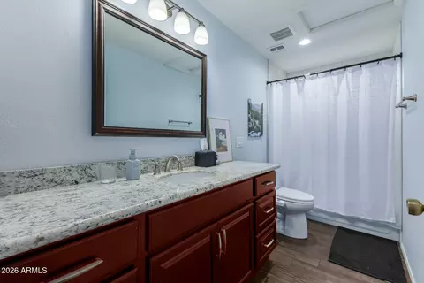 Bath - 3711 E Goldfinch Gate Ln, Phoenix, AZ 85044 photo 3 of 3