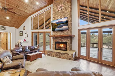 Living - 1412 E Phoenix St, Payson, AZ 85541 photo 1 of 2