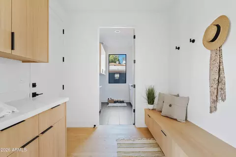 Entry Way - 1246 E Oregon Ave, Phoenix, AZ 85014 photo 3 of 3