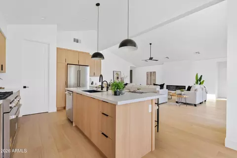 Other - 1246 E Oregon Ave, Phoenix, AZ 85014 photo 3 of 11