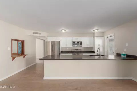 Kitchen - 1874 E Geneva Dr, Tempe, AZ 85282 photo 1 of 3