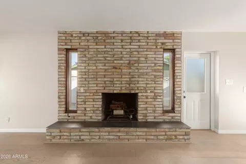 Living - 1874 E Geneva Dr, Tempe, AZ 85282 photo 8 of 10