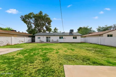 Exterior - 2030 E Whitton Ave, Phoenix, AZ 85016 photo 4 of 6