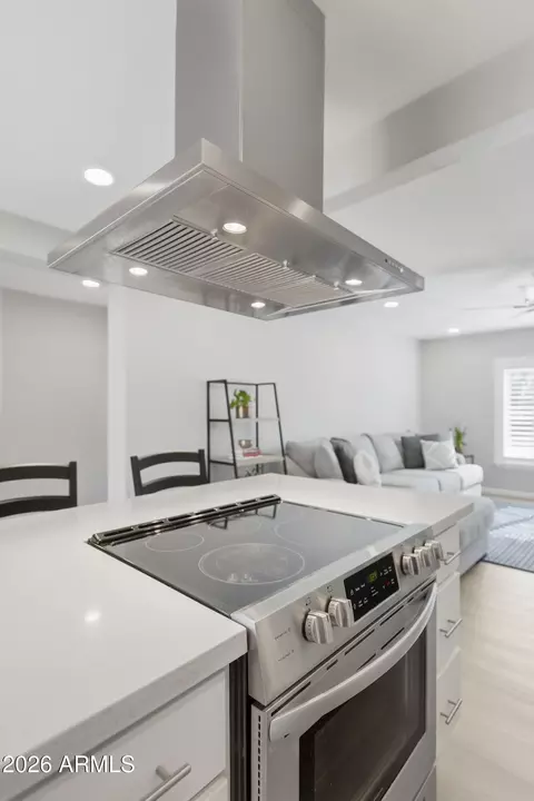Kitchen - 2030 E Whitton Ave, Phoenix, AZ 85016 photo 4 of 4