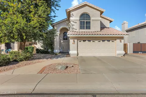 1090 W Raven Dr, Chandler, AZ 85286