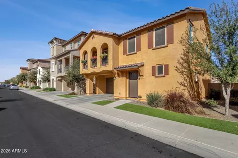 Exterior - 4306 Erie St, Gilbert, AZ 85295 photo 2 of 7