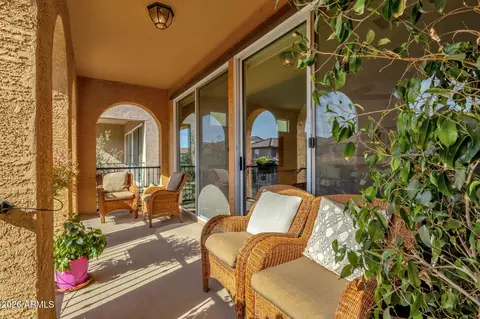 Exterior - 4306 Erie St, Gilbert, AZ 85295 photo 7 of 7