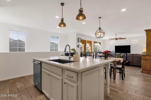 Kitchen - 4306 Erie St, Gilbert, AZ 85295 photo 5 of 6