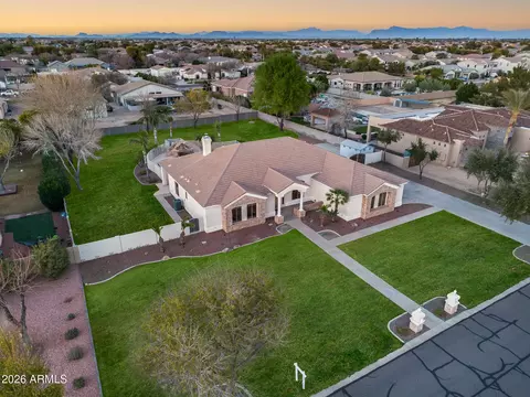 View/Area - 2742 E Villa Park Ct, Gilbert, AZ 85298 photo 3 of 15