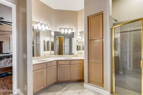 Bath - 2742 E Villa Park Ct, Gilbert, AZ 85298 photo 3 of 6
