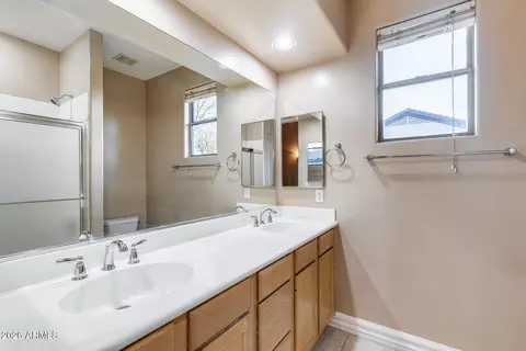Bath - 2742 E Villa Park Ct, Gilbert, AZ 85298 photo 5 of 6