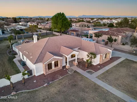 View/Area - 2742 E Villa Park Ct, Gilbert, AZ 85298 photo 12 of 15