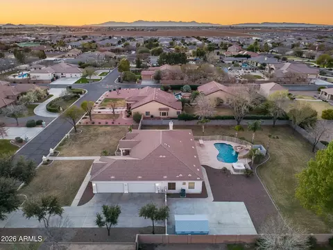 View/Area - 2742 E Villa Park Ct, Gilbert, AZ 85298 photo 7 of 15