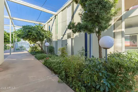 Exterior - 4411 N 40th St #55, Phoenix, AZ 85018 photo 4 of 11